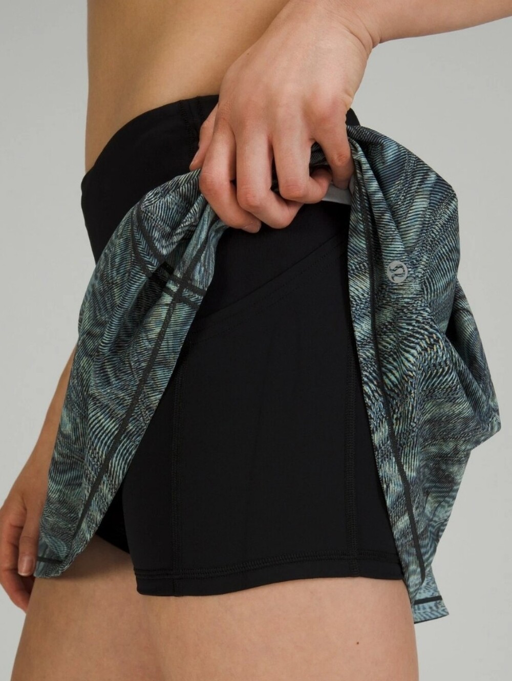 Lululemon Pace Rival Mid-Rise Skirt Dimensional Icing Blue Multi Size 4 Tall - Picture 3 of 11